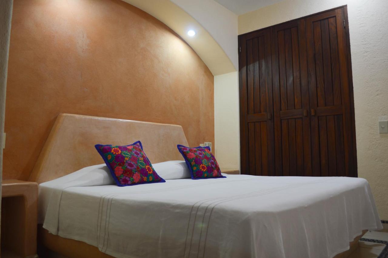 Casa Celeste Hotel Сиуатанехо Экстерьер фото